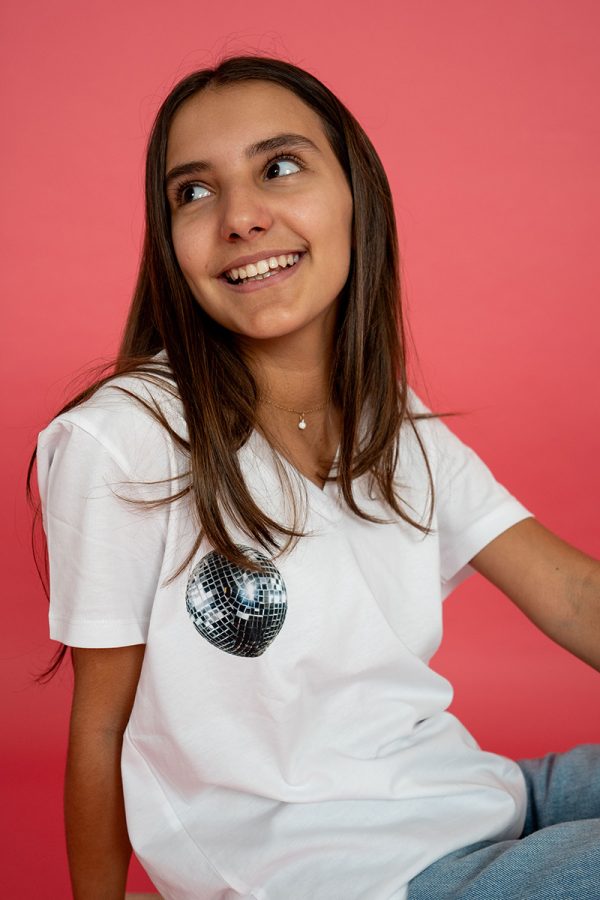 Just Vibes Tee - Image 4